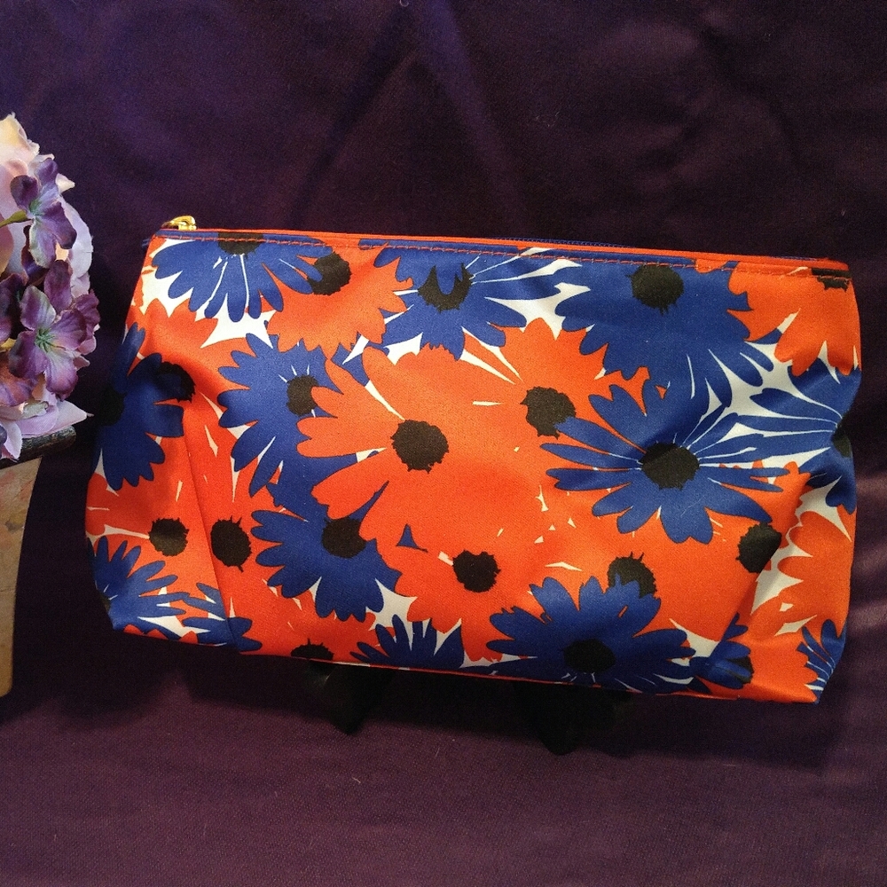 Estee Lauder Makeup Bag